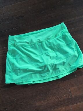 LULULEMON Bright Green Athletic Skort